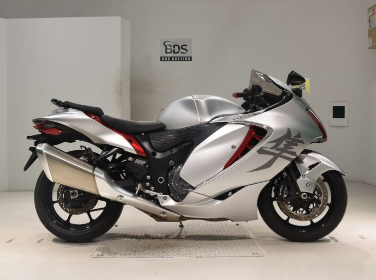 Мотоцикл Suzuki GSX1300R HAYABUSA с пробегом 4996 km