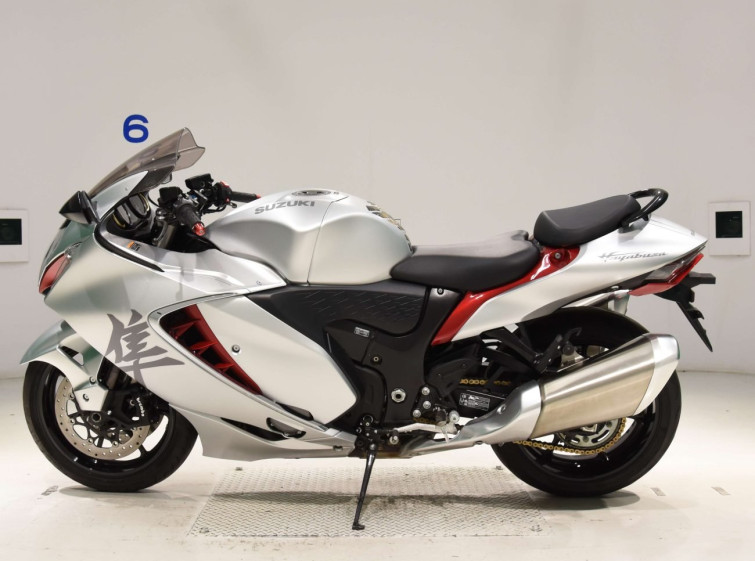 Мотоцикл Suzuki GSX1300R HAYABUSA с пробегом 4996 km