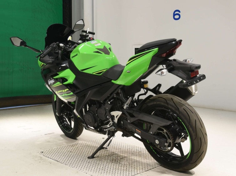 Мотоцикл Kawasaki NINJA400 с пробегом 14549 km