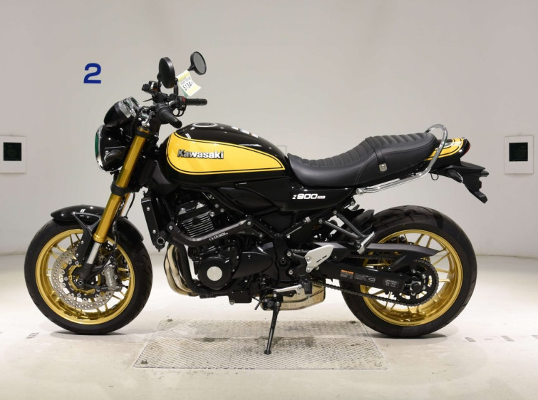 Мотоцикл Kawasaki Z900RS SE с пробегом 696 km