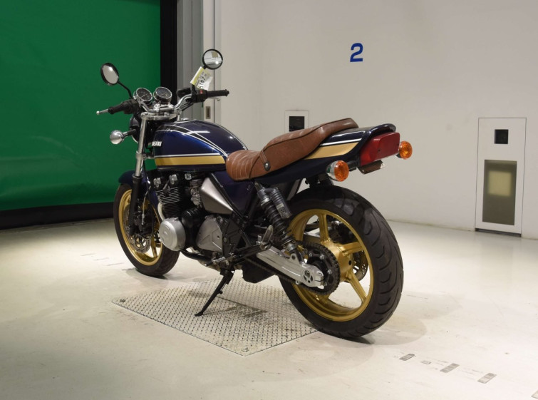 Мотоцикл Kawasaki ZEPHYR400 с пробегом 5773 km