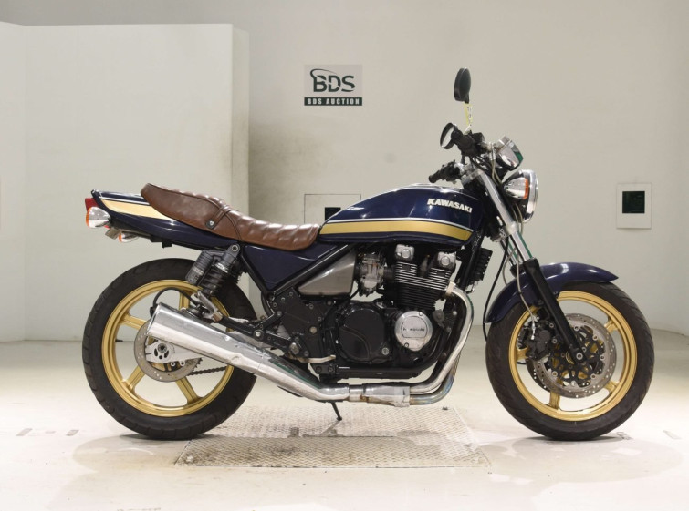 Мотоцикл Kawasaki ZEPHYR400 с пробегом 5773 km
