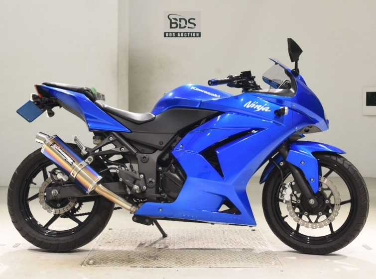 Мотоцикл Kawasaki NINJA250R з пробігом 17908 km