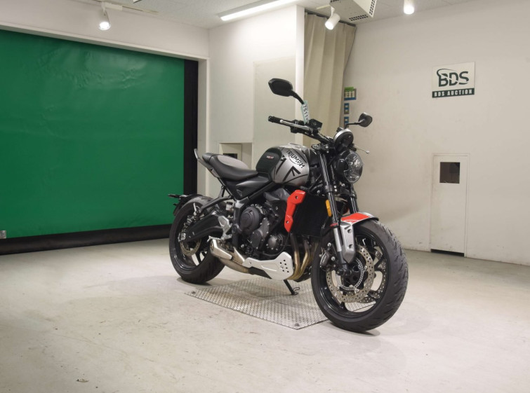 Мотоцикл Triumph TRIDENT660 з пробігом 1554 km