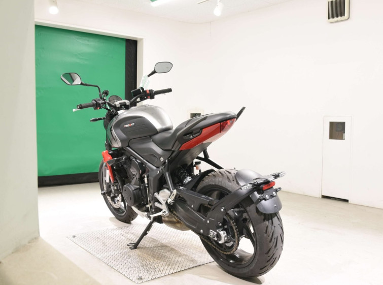 Мотоцикл Triumph TRIDENT660 з пробігом 1554 km