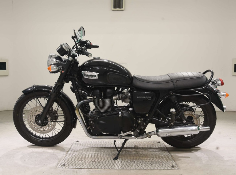 Мотоцикл Triumph BONNEVILLE T100 з пробігом 27257 km