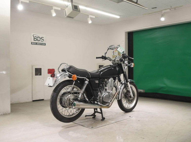 Мотоцикл Yamaha SR400 з пробігом 10733 km