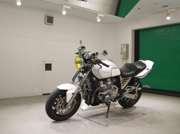 Мотоцикл Yamaha XJR1300 с пробегом 70360 km