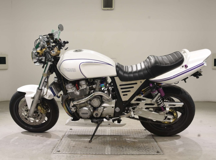 Мотоцикл Yamaha XJR1300 с пробегом 70360 km