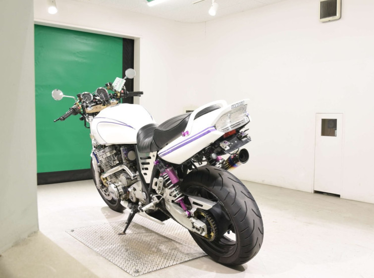 Мотоцикл Yamaha XJR1300 с пробегом 70360 km