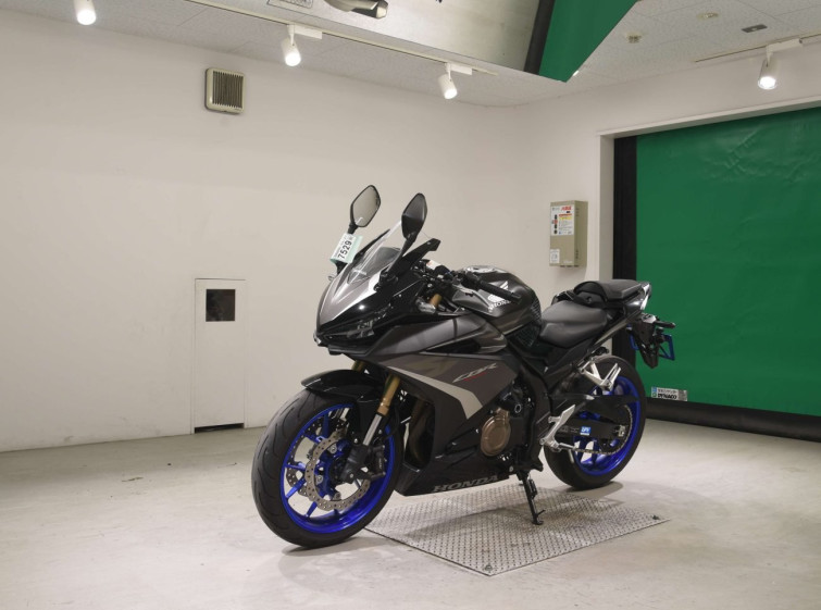 Мотоцикл Honda CBR400R с пробегом 24824 km