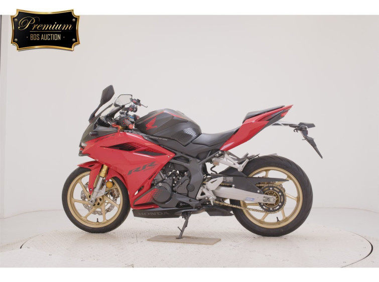 Мотоцикл Honda CBR250RR с пробегом 12065 km