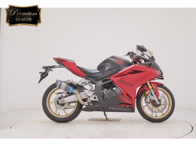 Мотоцикл Honda CBR250RR с пробегом 12065 km