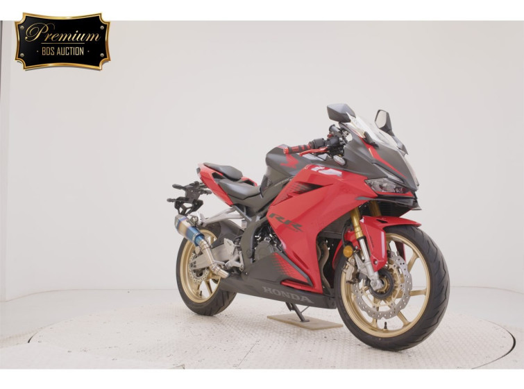 Мотоцикл Honda CBR250RR с пробегом 12065 km