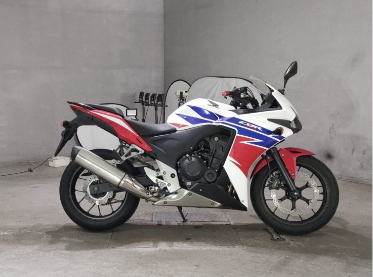 Мотоцикл Honda CBR400R с пробегом 22400 km
