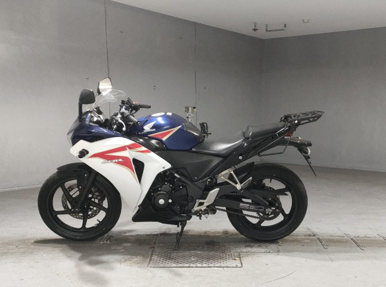 Мотоцикл Honda CBR250R с пробегом 11612 km