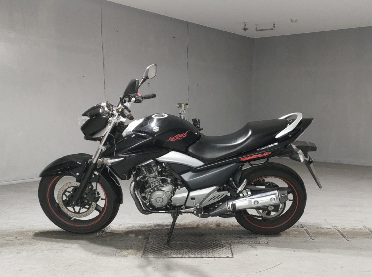 Мотоцикл Suzuki GSR250 с пробегом 8056 km