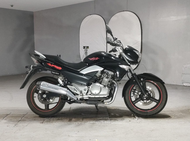 Мотоцикл Suzuki GSR250 с пробегом 8056 km
