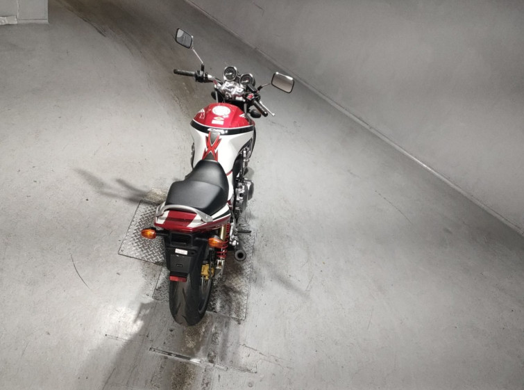 Мотоцикл Honda CB400SFV з пробігом 5562 km