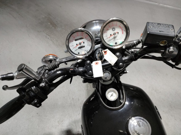 Мотоцикл Yamaha SR400 с пробегом 13022 km