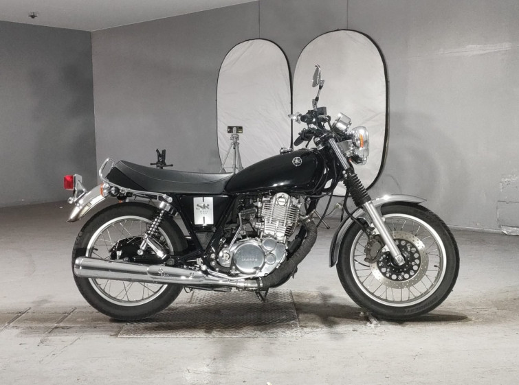 Мотоцикл Yamaha SR400 с пробегом 13022 km