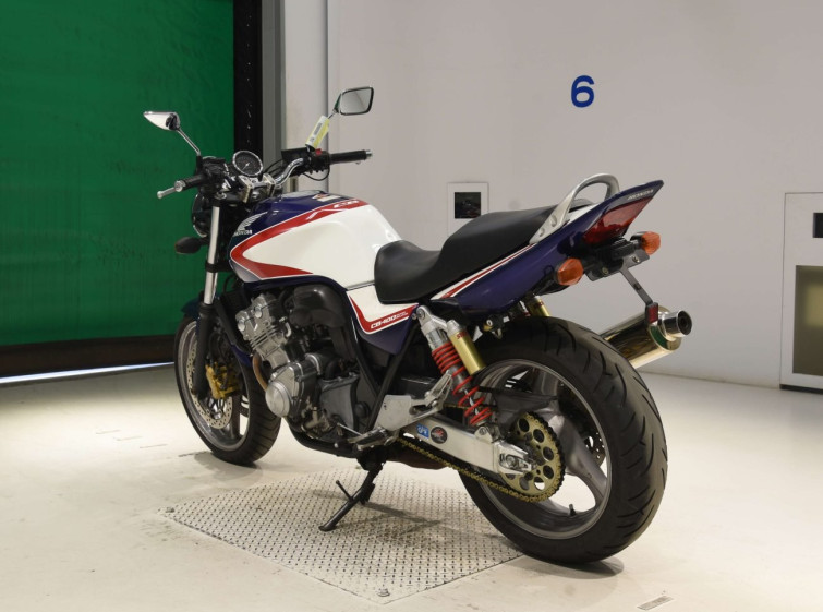 Мотоцикл Honda CB400SFV с пробегом 28542 km