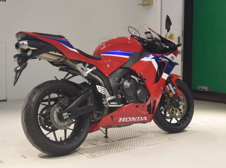Мотоцикл Honda CBR600RR с пробегом 8607 km