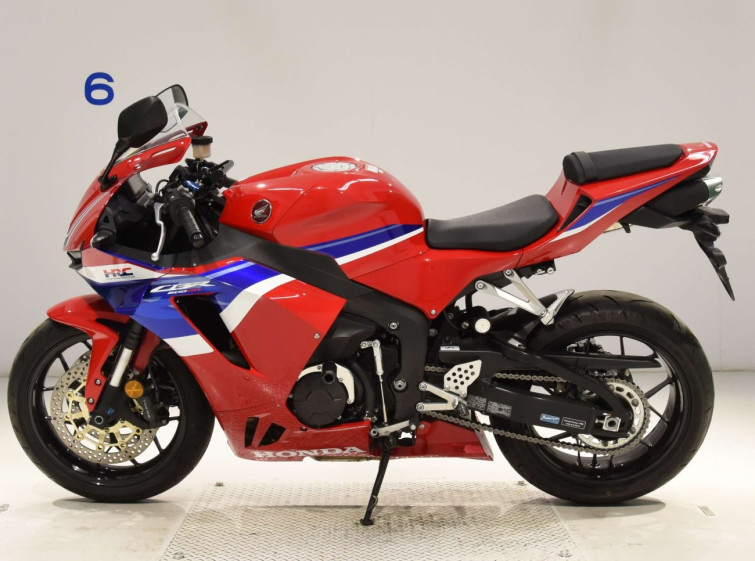 Мотоцикл Honda CBR600RR с пробегом 8607 km