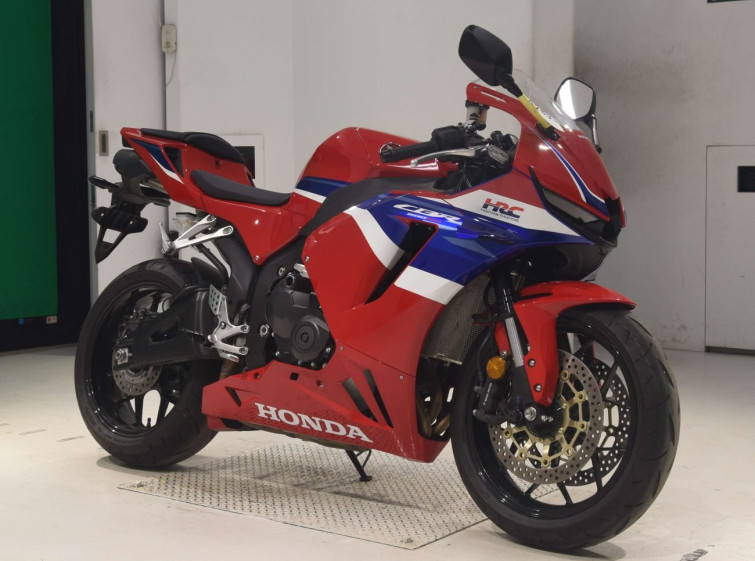 Мотоцикл Honda CBR600RR с пробегом 8607 km