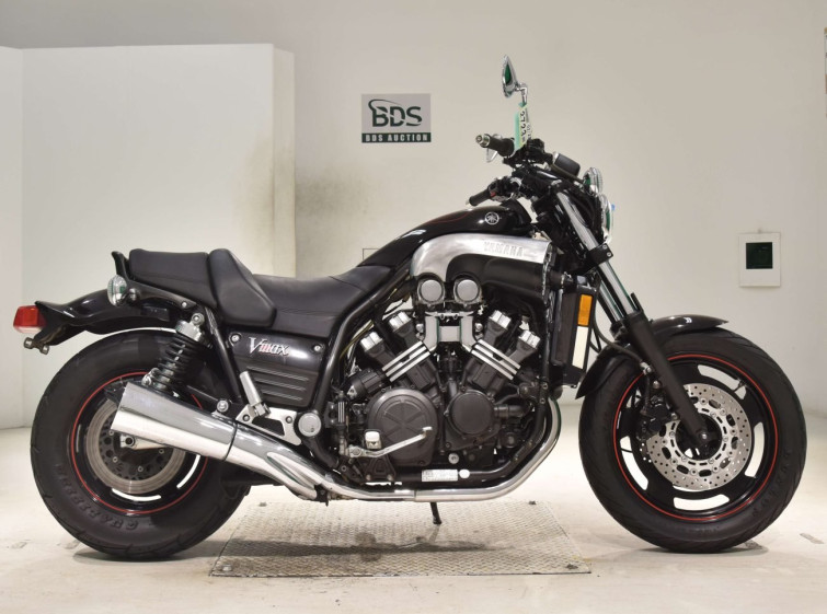 Мотоцикл Yamaha V-MAX1200 с пробегом 53848 km