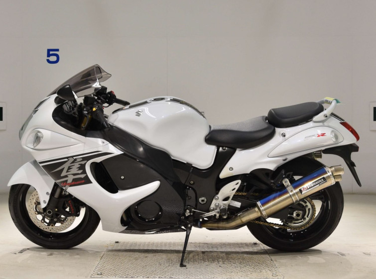 Мотоцикл Suzuki GSX1300R HAYABUSA з пробігом 32213 km