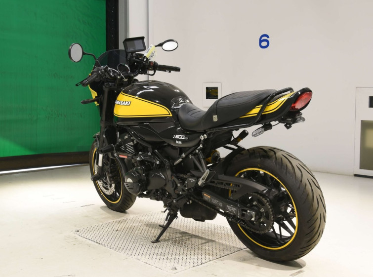Мотоцикл Kawasaki Z900RS с пробегом 12098 km