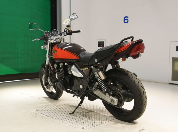 Мотоцикл Kawasaki ZEPHYR400 з пробігом 17111 km