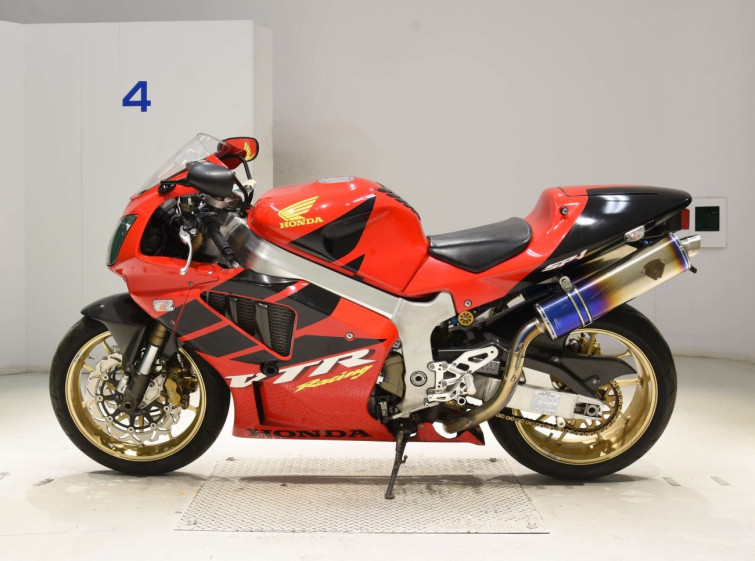 Мотоцикл Honda VTR1000SP с пробегом 15415 km