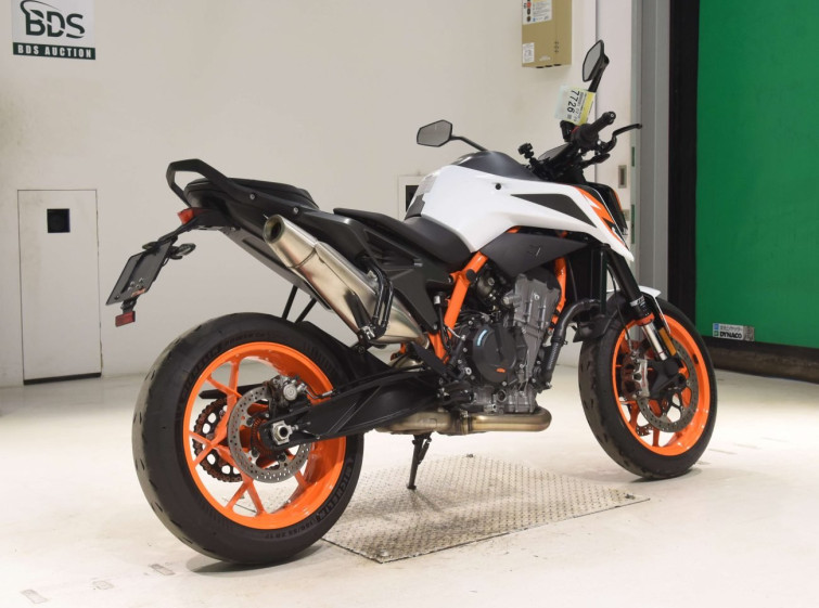 Мотоцикл KTM 890 DUKE R с пробегом 9328 km