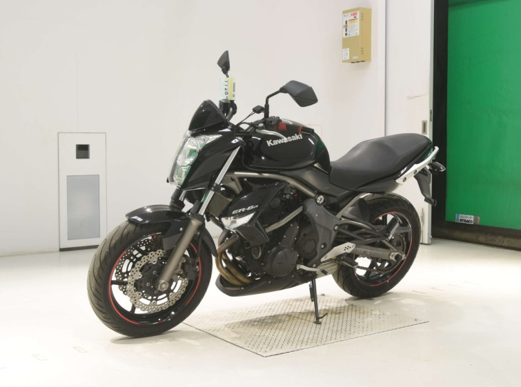 Мотоцикл BRP ER-6N с пробегом 13579 km