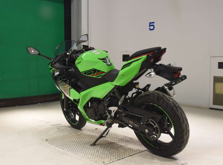 Мотоцикл Kawasaki NINJA250 з пробігом 2236 km