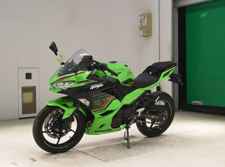 Мотоцикл Kawasaki NINJA250 з пробігом 2236 km
