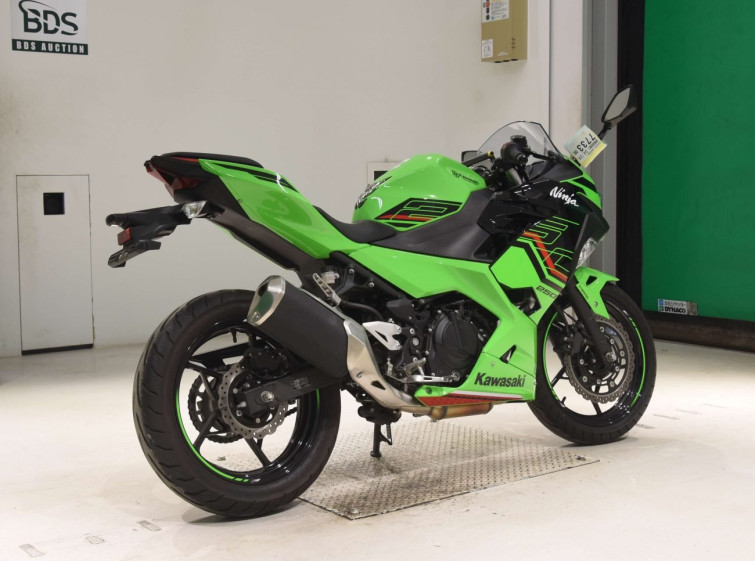 Мотоцикл Kawasaki NINJA250 з пробігом 2236 km