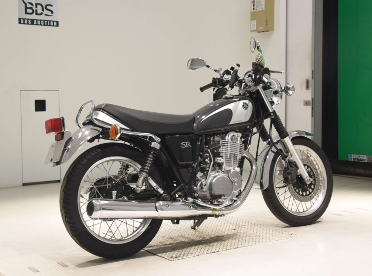 Мотоцикл Yamaha SR400 с пробегом 3958 km