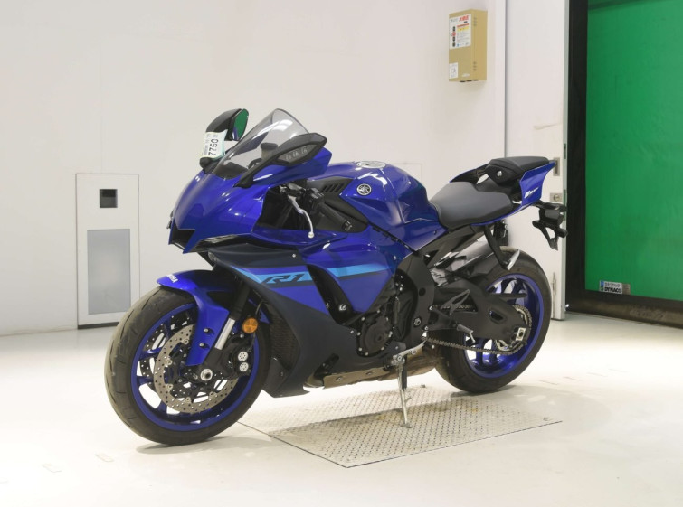 Мотоцикл Yamaha YZF-R1 с пробегом 5037 km