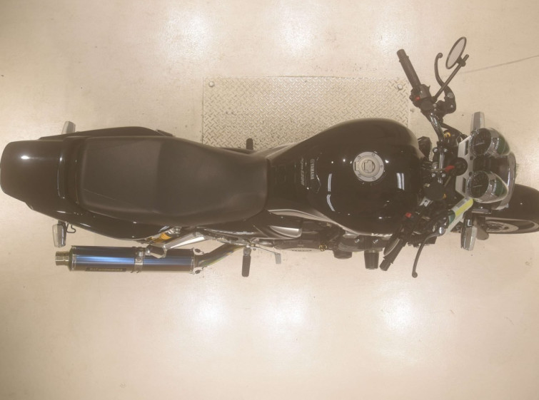 Мотоцикл Yamaha XJR1300 з пробігом 26582 km