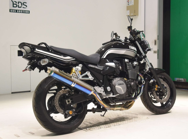 Мотоцикл Yamaha XJR1300 з пробігом 26582 km