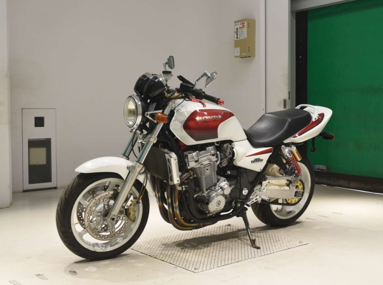 Мотоцикл Honda CB1300SF с пробегом 19322 km