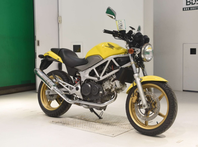 Мотоцикл Honda VTR250 с пробегом 24744 km