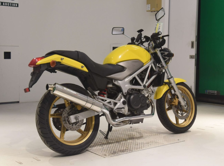 Мотоцикл Honda VTR250 с пробегом 24744 km