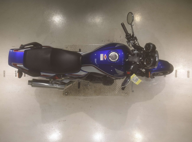 Мотоцикл Honda CB400SFA с пробегом 685 km