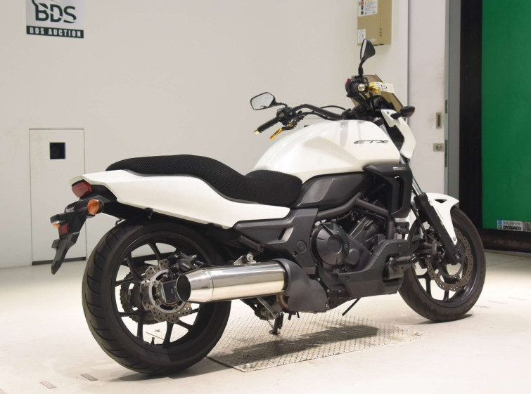 Мотоцикл Honda CTX700N с пробегом 23589 km