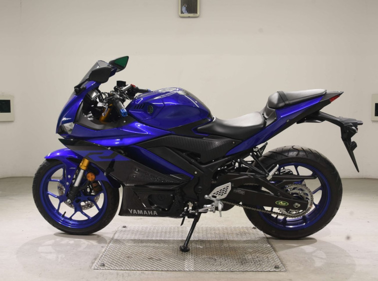 Мотоцикл Yamaha YZF-R25 с пробегом 3405 km