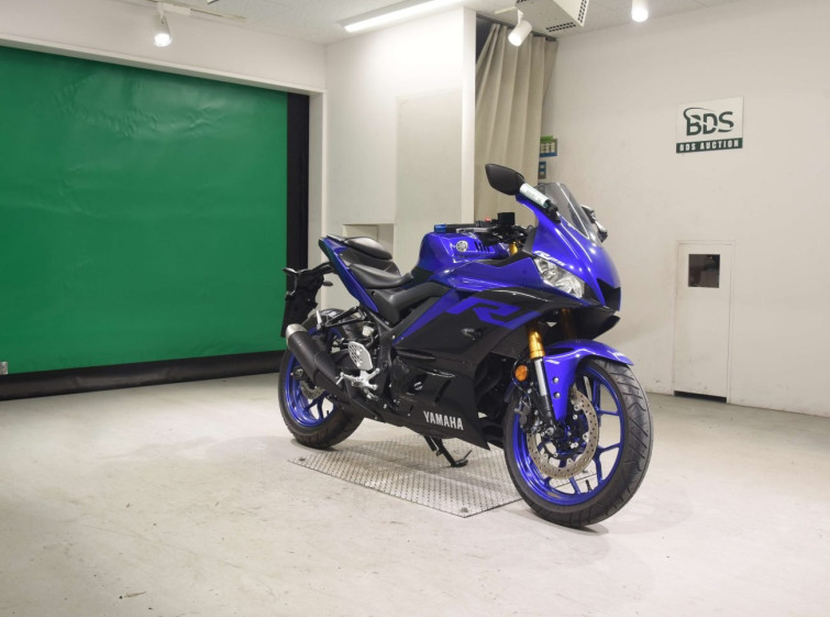 Мотоцикл Yamaha YZF-R25 с пробегом 3405 km